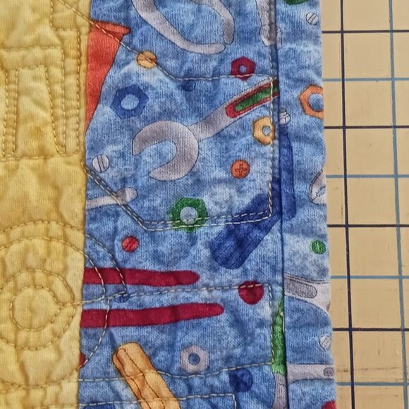 Big Machines Kid's Quilt - Picture 4 of 7